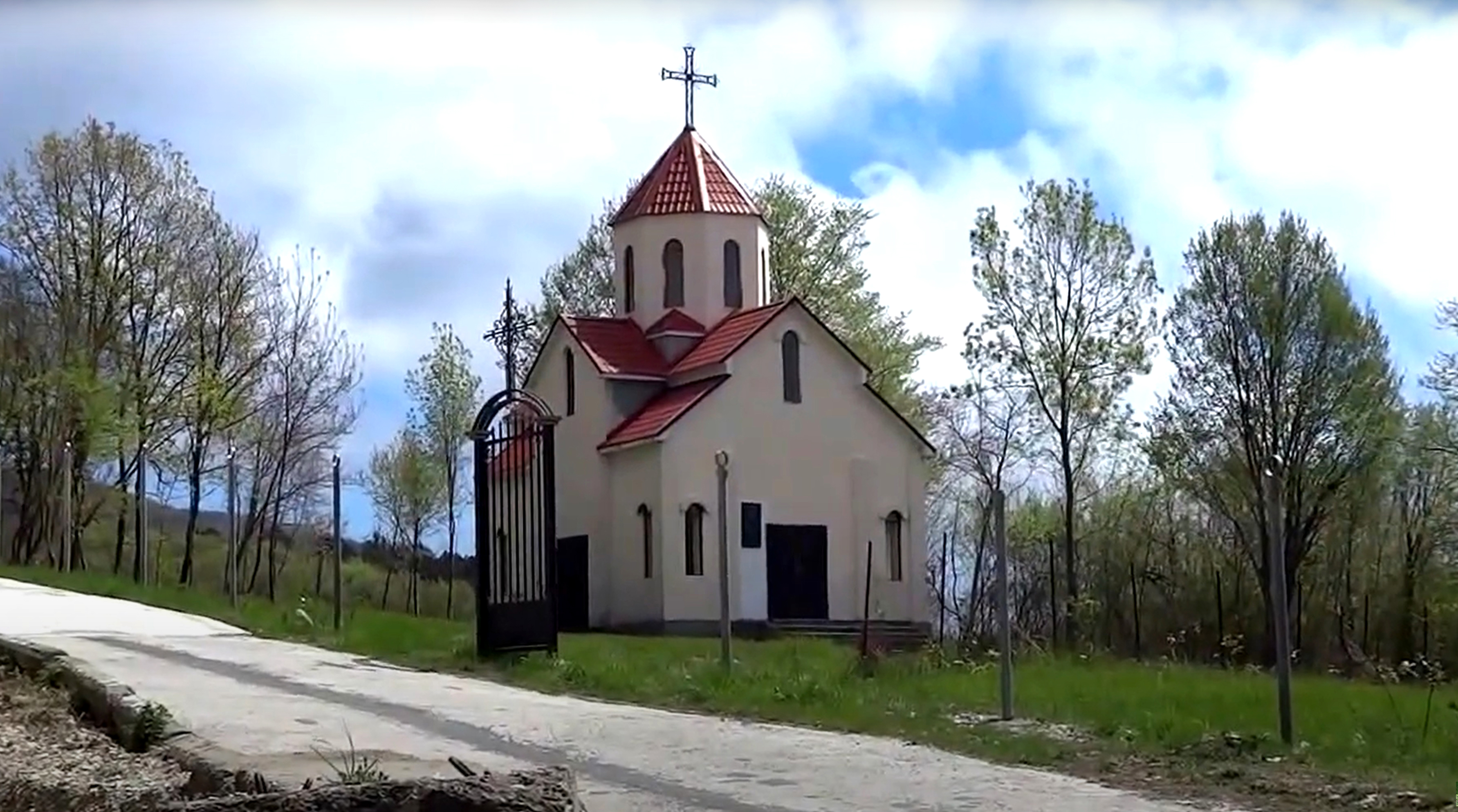 Армянская диаспора святой Саркис (Сочи)