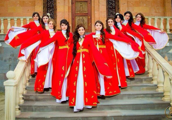 Народный ансамбль национального танца "Жемчужина Кавказа" (Георгиевск)